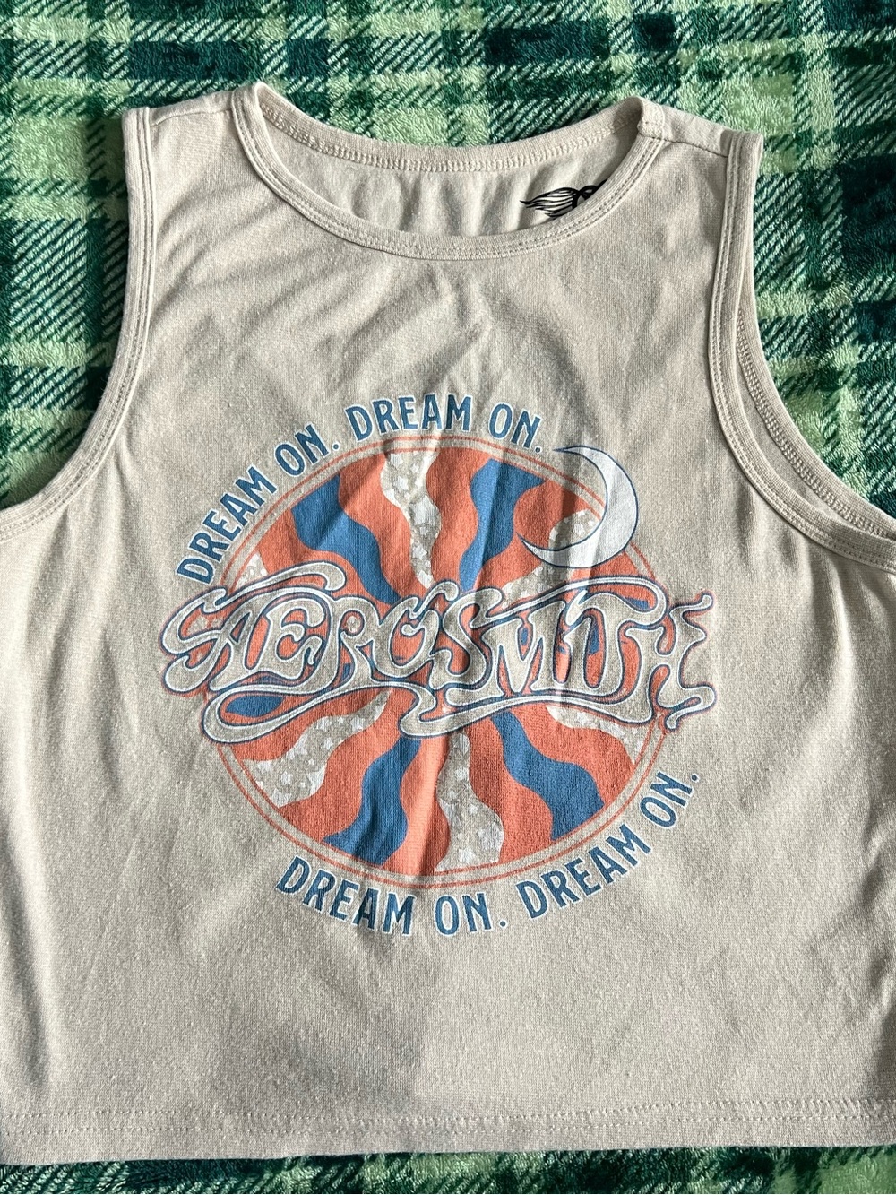 Cream Graphic Crop Tank Top with Retro 'Dream On' Print